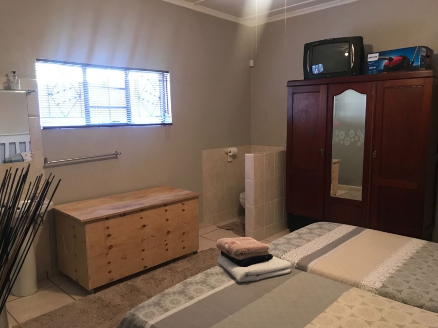 4 Bedroom Property for Sale in Die Rand Northern Cape